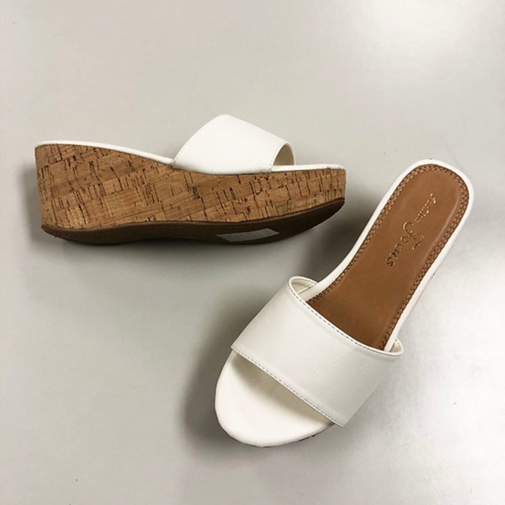 Wedge Sandals from Fashion Focus - Bee-1 White